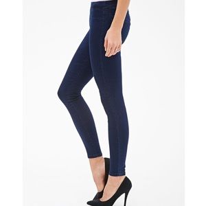 Forever 21 Dark Wash Skinny Jeans
